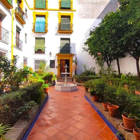 Plaza Cristo De Burgos Lägenhet Sevilla Exteriör bild